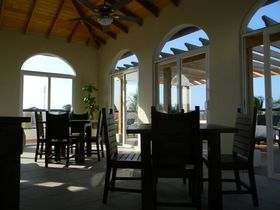 Condo Novus Mare Bar